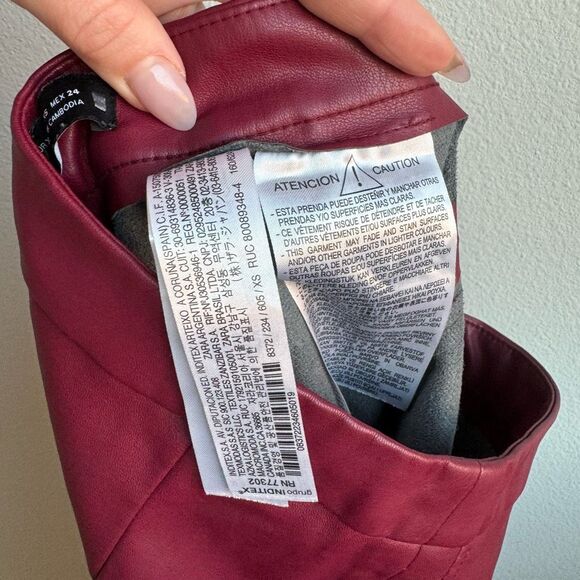 Zara Faux Leather High Waisted Zipper Slit Bottom Red Pull On Pants Size XS - Picture 6 of 8